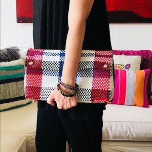 Handmade oaxaca clutch made of recycled plastic